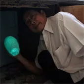Hòn đá phát sáng bí ẩn trong bóng đêm ở Đồng Nai