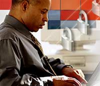 Microsoft công bố phần mềm bảo mật e-mail