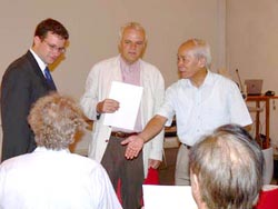 Việt Nam: Chưa biến được gió, mặt trời... thành tiền!