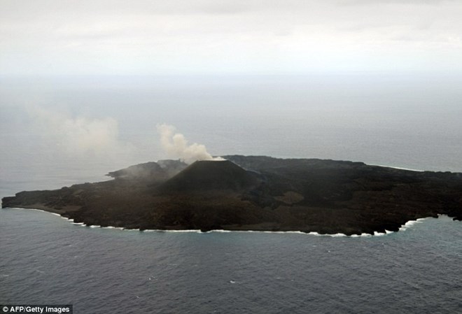 Phát hiện mới về hòn đảo núi lửa Nishinoshima ở Nhật Bản