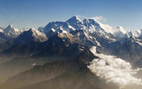 Núi Everest dịch chuyển sau động đất Nepal