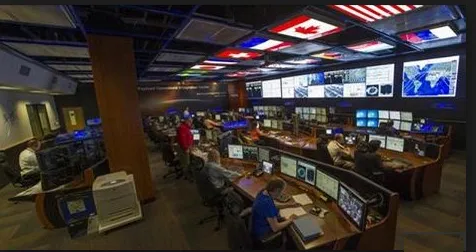 Công việc bên trong phòng điều khiển tuyệt mật của NASA