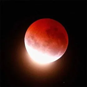 Hot: Chờ đón hiện tượng "Siêu trăng máu" lần đầu tiên xuất hiện trong 30 năm