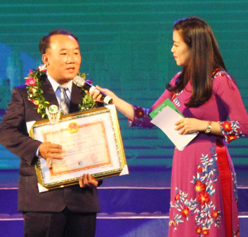 Thầy giáo vùng xa được tuyên dương vì môi trường