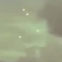 Lại phát hiện UFO nhảy múa trên bầu trời Mỹ