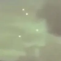 Lại phát hiện UFO nhảy múa trên bầu trời Mỹ