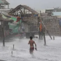 Hết "mùa", bão vẫn đổ vào Thái Bình Dương