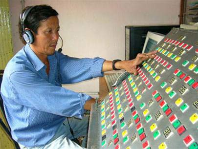 Nguyễn Ngọc Hùng và chiếc “máy... dạy học”