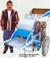 Máy tuốt bắp của người dân tộc K'Ho