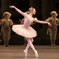 Vì sao những vũ công ballet không bị chóng mặt dù xoay liên tục tới 32 vòng?