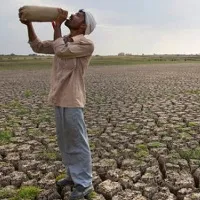 Ấn Độ nóng kỷ lục 51 độ C, điện thoại di động sập nguồn