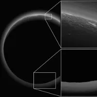 Ảnh chụp từ NASA phát hiện lớp mây mỏng trên Sao Diêm Vương