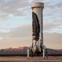 Tên lửa của Blue Origin sau khi phóng vẫn tiếp đất và thoát hiểm an toàn