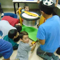 Người Do Thái dạy trẻ em lúc nào cũng phải ồn ào như cái chợ vỡ