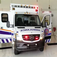 Bạn có biết vì sao chữ "Ambumlance" trên xe cấp cứu lại ghi ngược?