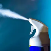 Video: Những ảnh hưởng độc hại của nước xịt phòng