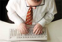 Nhân viên dùng Internet chỉ làm việc tập trung trong... 3 phút