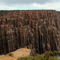 Giả mã những trụ đá kỳ lạ dọc bờ biển Australia