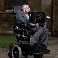 Stephen Hawking muốn chế tàu vũ trụ bay tới 