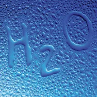 Con người có thể tạo ra khí Hydro và Oxy, vậy sao chúng ta không thể sản xuất nước?