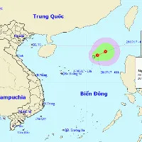 Áp thấp nhiệt đới trên biển Đông đang mạnh lên