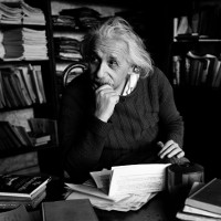 Cỗ máy đóng băng nước bằng lửa của thiên tài Einstein