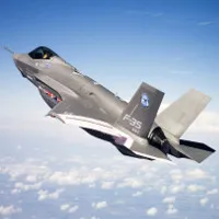 Máy bay tàng hình của Trung Quốc và Nga vẫn còn kém F-35 và F-22 của Mỹ nhiều
