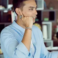 Công nghệ loại bỏ nạn "cắm mặt vào điện thoại" của con người