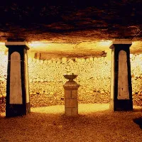 Có một nghĩa trang rộng hàng trăm cây số ở dưới lòng đất Paris
