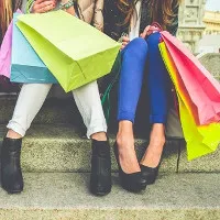 Mua sắm là "phương thuốc" giúp xoa dịu đi nỗi buồn?