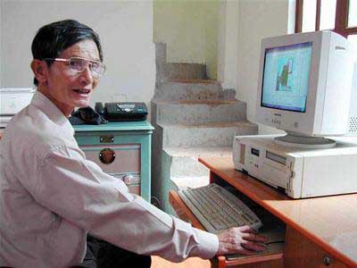 Con nghỉ học để cha nghiên cứu khoa học