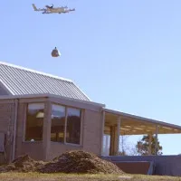 Drone của Google giao bánh burritos đến tận nhà khách hàng