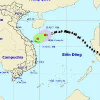 Bão số 13 suy yếu thành áp thấp nhiệt đới