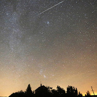 Mưa băng Geminids 2017 rực sáng bầu trời thế giới