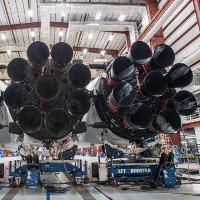 CEO SpaceX tung hình tên lửa Falcon Heavy trước ngày phóng thử nghiệm