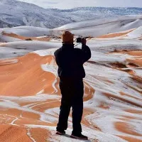 Lý giải hiện tượng tuyết rơi trắng xóa tại... sa mạc Sahara