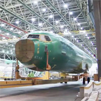 Quy trình lắp ráp mẫu máy bay Boeing bán chạy nhất lịch sử