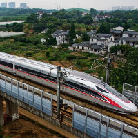 Video: Trung Quốc thử nghiệm tàu viên đạn cao tốc 350km/h