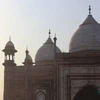 Vẻ đẹp của đền Taj Mahal trước khi cột đá cẩm thạch bị đổ sập