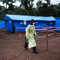 Ác mộng Ebola quay lại: 19 người đã chết