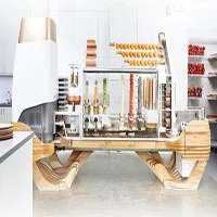 Robot làm bánh burger trong 5 phút, không cần con người "động móng tay"