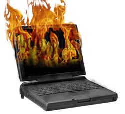 ‘Cơn bão thu hồi pin’ sờ đến Gateway