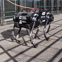 Robot nhảy khám phá không gian
