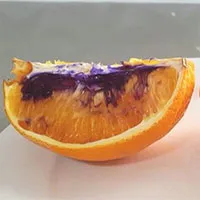 Còn nhớ miếng cam hóa tím bí ẩn này chứ? Cuối cùng chúng ta đã có câu trả lời rồi!