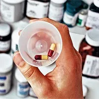 Loại thuốc kháng sinh mới được mệnh danh "con ngựa thành Troia"