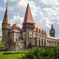 Quét radar xuyên đất lâu đài từng giam giữ "Bá tước Dracula"