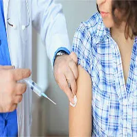 Những mũi tiêm không thể thiếu trong cuộc đời người phụ nữ và khuyến cáo của bác sĩ