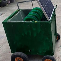 Máy trồng hành tím tự động, chạy bằng năng lượng mặt trời