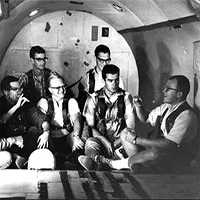 NASA có thể đưa phi hành gia ra vũ trụ là nhờ 11 người đàn ông khiếm thính