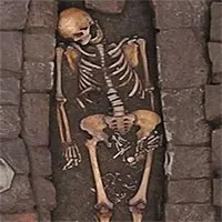 Phát hiện hài cốt của hai mẹ con thời Trung cổ